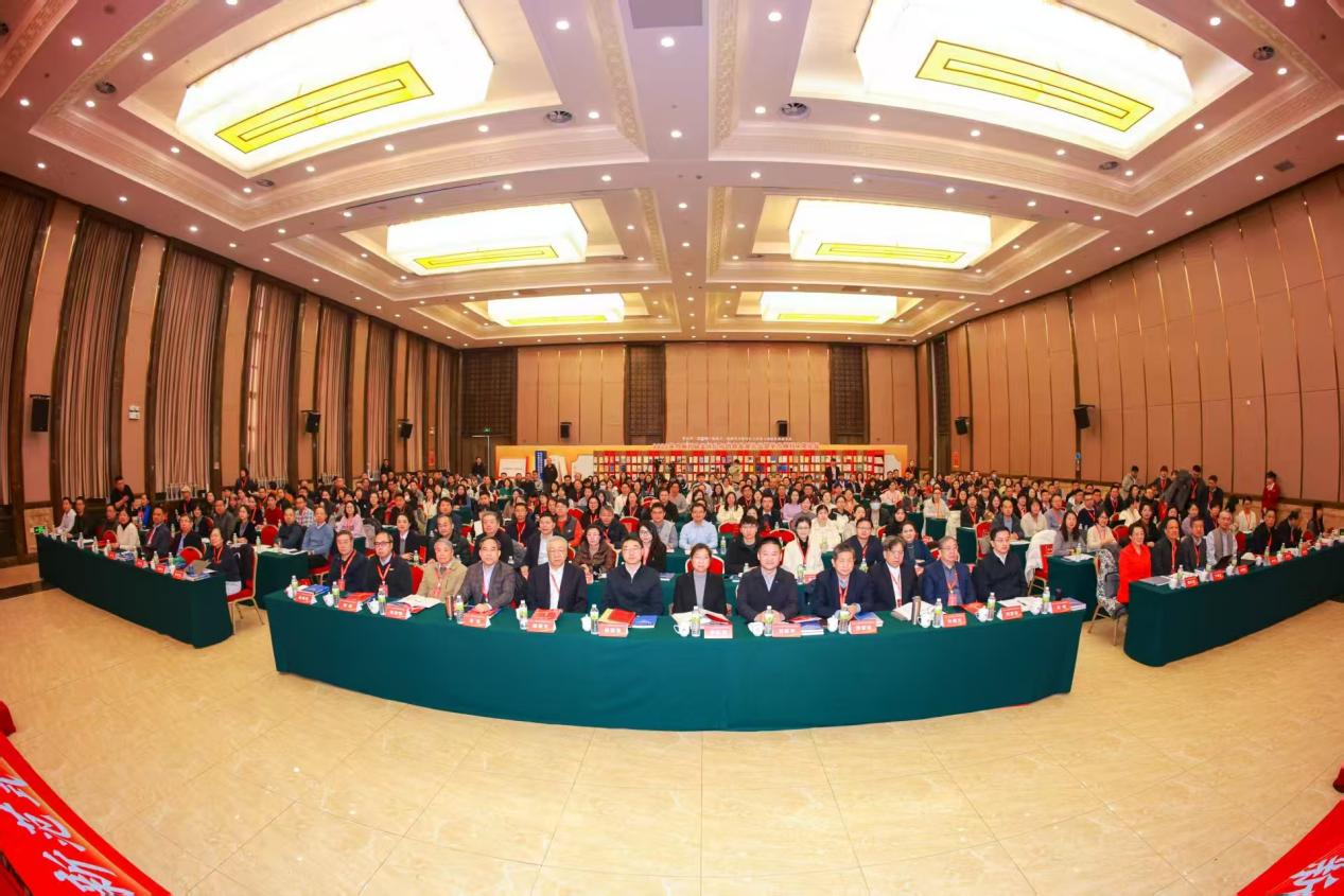 时代呼唤中国学术评价的自主之路——学术期刊自主评价与创新发展论坛 在郑州举行